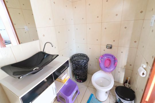 Banheiro 2 de casa à venda com 5 quartos, 220m² em Bussocaba, Osasco