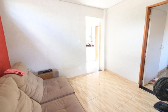 Sala 2 de casa à venda com 5 quartos, 220m² em Bussocaba, Osasco