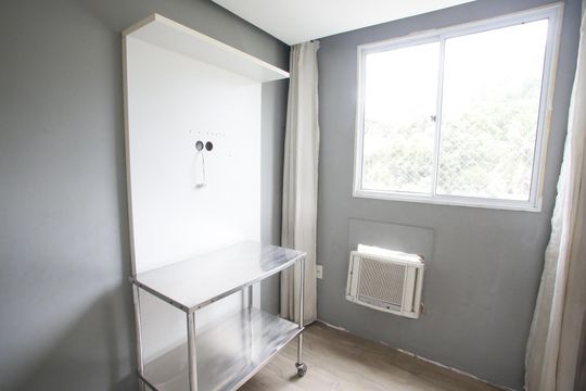 Quarto 2 de apartamento à venda com 2 quartos, 46m² em Taquara, Rio de Janeiro