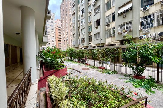 Portaria de apartamento para alugar com 3 quartos, 150m² em Copacabana, Rio de Janeiro