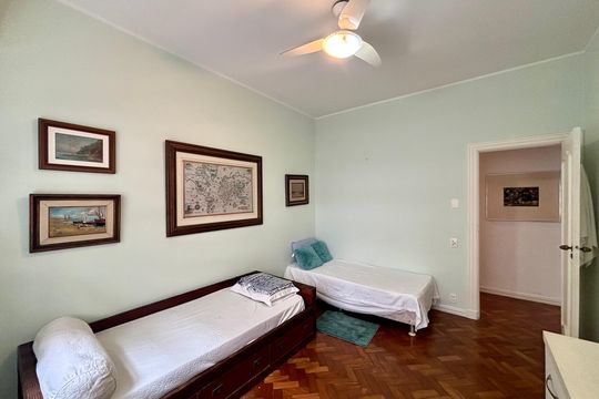 Quarto 2 de apartamento para alugar com 3 quartos, 150m² em Copacabana, Rio de Janeiro