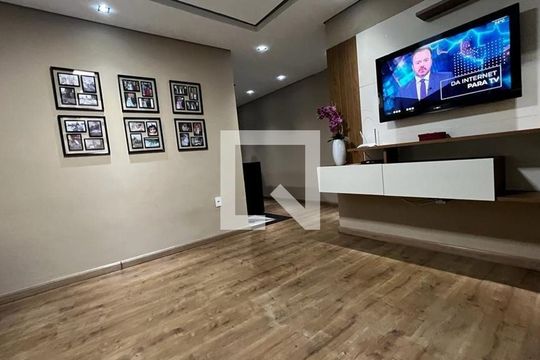 Casa à venda com 3 quartos, 197m² em Serrano, Belo Horizonte