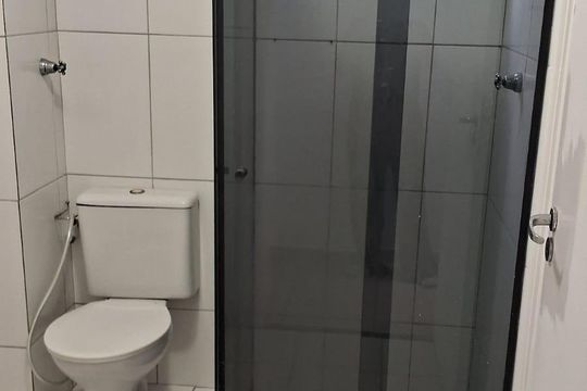 Banheiro de apartamento à venda com 2 quartos, 47m² em Parque Esmeralda, São Paulo