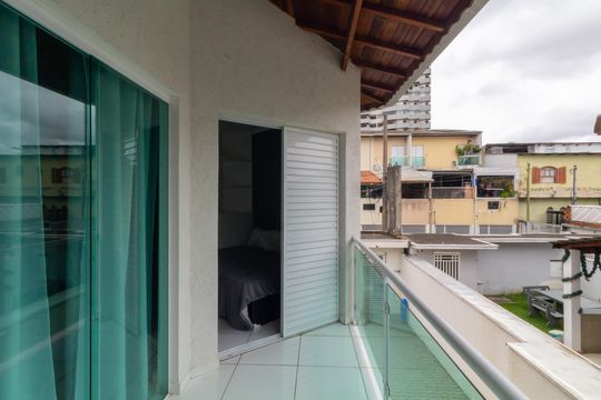 Sacada de casa de condomínio à venda com 3 quartos, 169m² em Vila Jacuí, São Paulo