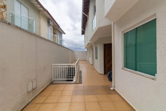 Fachada de casa de condomínio à venda com 3 quartos, 169m² em Vila Jacuí, São Paulo