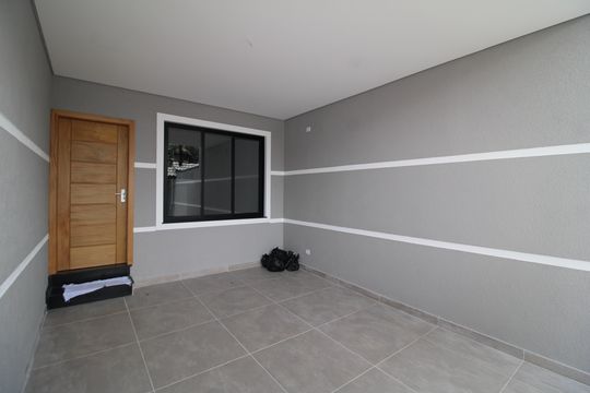 Garagem de casa à venda com 3 quartos, 150m² em Jardim Paraíso, São Paulo