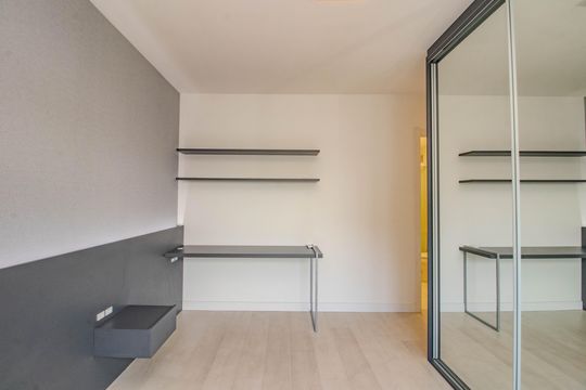 Suíte de apartamento à venda com 2 quartos, 65m² em São Sebastião, Porto Alegre