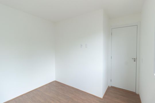 Quarto 1 de apartamento para alugar com 2 quartos, 32m² em Vila Carmosina, São Paulo