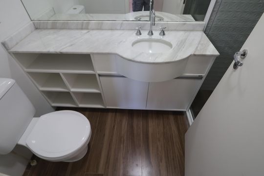 Banheiro de apartamento à venda com 2 quartos, 97m² em Marechal Rondon, Canoas