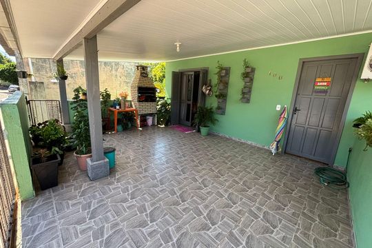 Casa à venda com 3 quartos, 180m² em Rincão, Novo Hamburgo