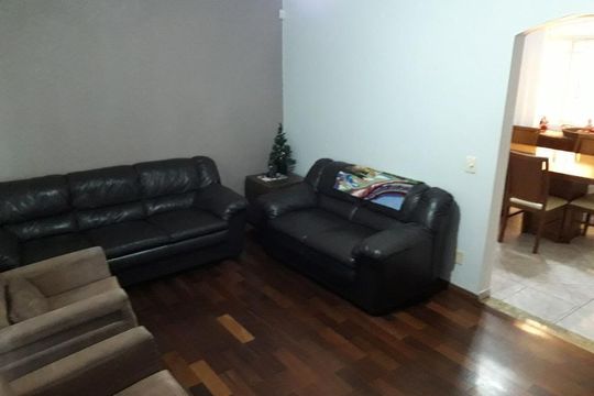 Casa à venda com 3 quartos, 235m² em Vila Santa Isabel, Campinas
