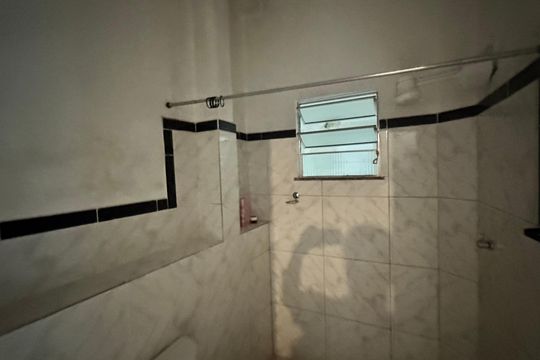 Banheiro de kitnet/studio à venda com 2 quartos, 80m² em Vargem Grande, Rio de Janeiro