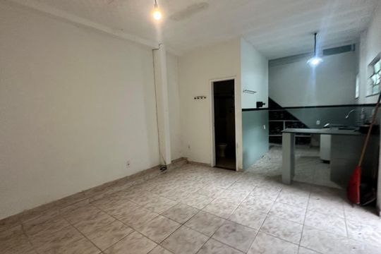 Sala de kitnet/studio à venda com 2 quartos, 80m² em Vargem Grande, Rio de Janeiro