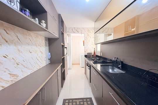 Cozinha de apartamento à venda com 2 quartos, 78m² em Jardim Ermida I, Jundiaí