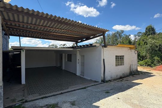 Casa para alugar com 4 quartos, 500m² em Rio Cotia, Cotia