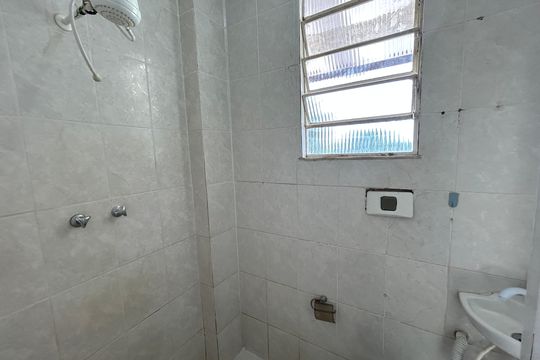 Banheiro de apartamento à venda com 1 quarto, 37m² em Engenho Novo, Rio de Janeiro