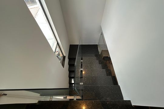 Escada de apartamento à venda com 2 quartos, 80m² em Vila Albertina, São Paulo