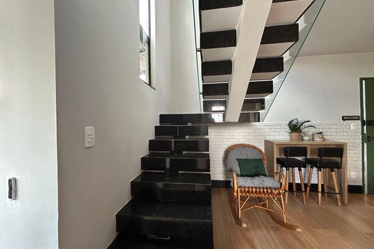 Escada de apartamento à venda com 2 quartos, 80m² em Vila Albertina, São Paulo