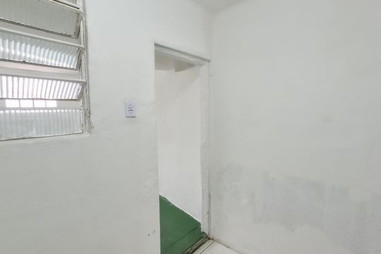 Cozinha  de casa para alugar com 2 quartos, 58m² em Irajá, Rio de Janeiro
