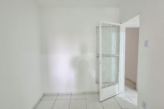 Quarto 2 de casa para alugar com 2 quartos, 58m² em Irajá, Rio de Janeiro