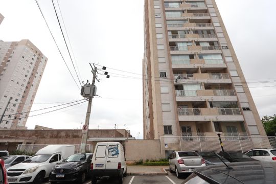Fachada de apartamento à venda com 2 quartos, 43m² em Sítio da Figueira, São Paulo