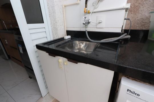 Lavanderia de apartamento à venda com 2 quartos, 43m² em Sítio da Figueira, São Paulo
