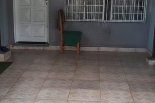 Casa à venda com 3 quartos, 81m² em Vila Nelson, São Paulo
