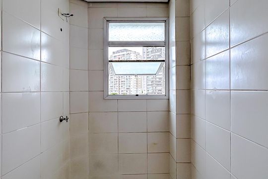 Banheiro de apartamento à venda com 1 quarto, 26m² em Tatuapé, São Paulo