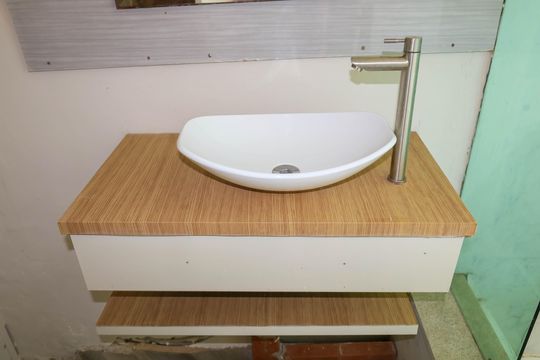 Banheiro de apartamento para alugar com 1 quarto, 70m² em Todos Os Santos, Rio de Janeiro
