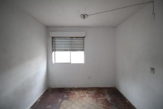 Sala de apartamento à venda com 2 quartos, 42m² em Rubem Berta, Porto Alegre