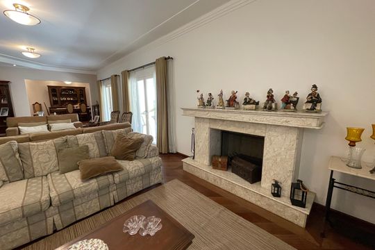 Sala de casa de condomínio para alugar com 4 quartos, 505m² em Jardim Passargada I, Cotia