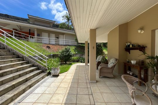 Quintal de casa de condomínio para alugar com 4 quartos, 505m² em Jardim Passargada I, Cotia