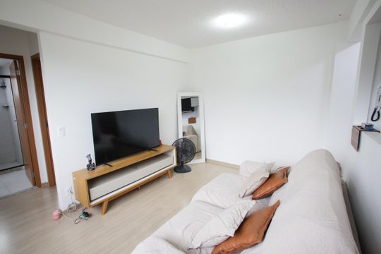 Sala de apartamento para alugar com 2 quartos, 58m² em Taquara, Rio de Janeiro