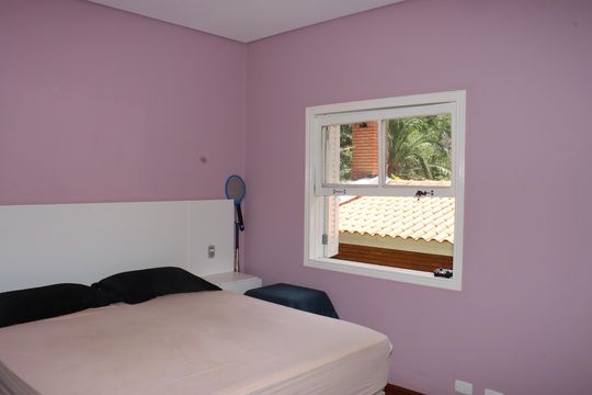Casa para alugar com 4 quartos, 250m² em Chácaras Ana Lúcia, Embu das Artes