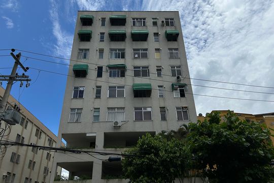 Fachada + plaquinha de apartamento à venda com 2 quartos, 59m² em Lins de Vasconcelos, Rio de Janeiro