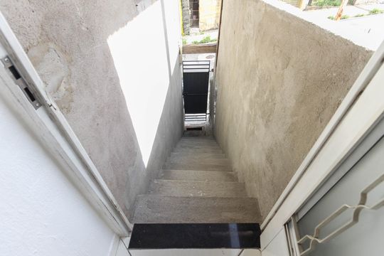 Entrada de casa para alugar com 1 quarto, 55m² em Parada Xv de Novembro, São Paulo