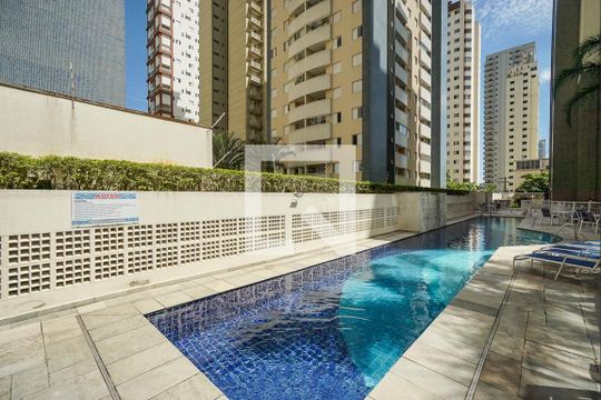 Condomínio - Piscina  de apartamento para alugar com 3 quartos, 93m² em Vila Gomes Cardim, São Paulo
