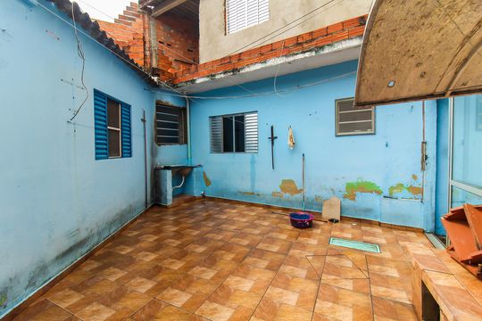 Quintal e área de Serviço de casa para alugar com 2 quartos, 140m² em Jardim Irene, São Paulo