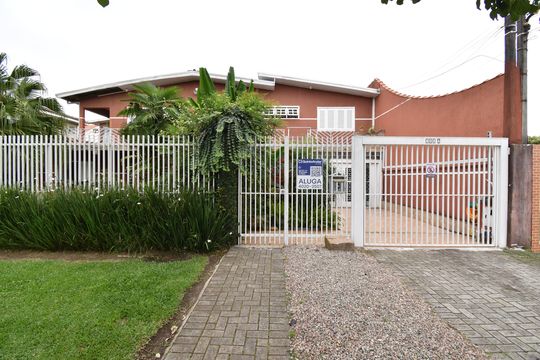 Fachada de kitnet/studio para alugar com 1 quarto, 30m² em Cajuru, Curitiba