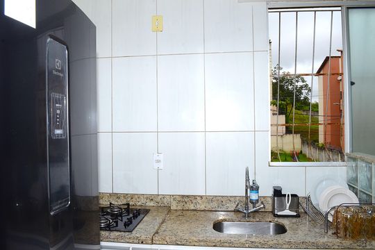 Cozinha e Área de Serviço de apartamento à venda com 2 quartos, 46m² em São Gabriel, Belo Horizonte
