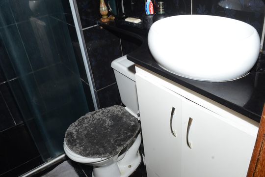 Banheiro de apartamento à venda com 2 quartos, 46m² em São Gabriel, Belo Horizonte