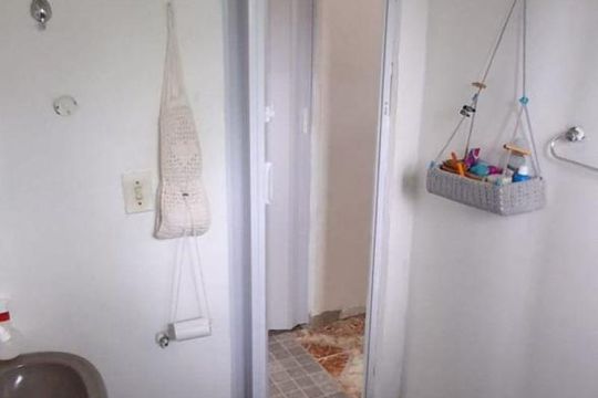 Banheiro de casa à venda com 2 quartos, 225m² em Senador Vasconcelos, Rio de Janeiro
