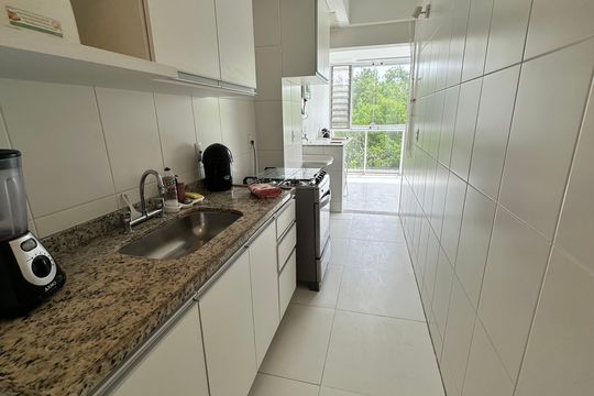 Cozinha de apartamento à venda com 2 quartos, 66m² em Recreio dos Bandeirantes, Rio de Janeiro