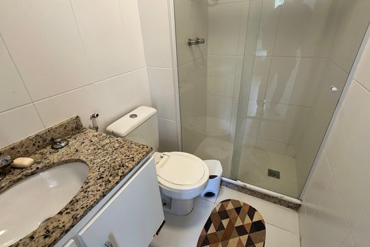 Banheiro Social de apartamento à venda com 2 quartos, 66m² em Recreio dos Bandeirantes, Rio de Janeiro