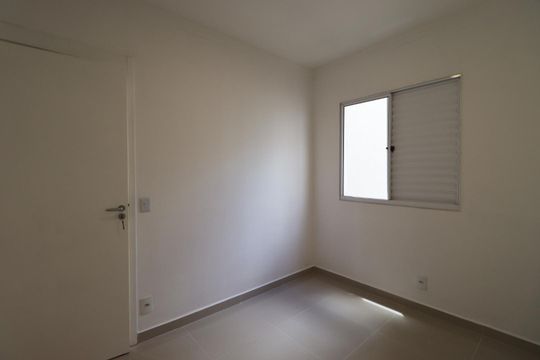 Quarto 2 de apartamento para alugar com 2 quartos, 43m² em Jardim Heitor Rigon, Ribeirão Preto