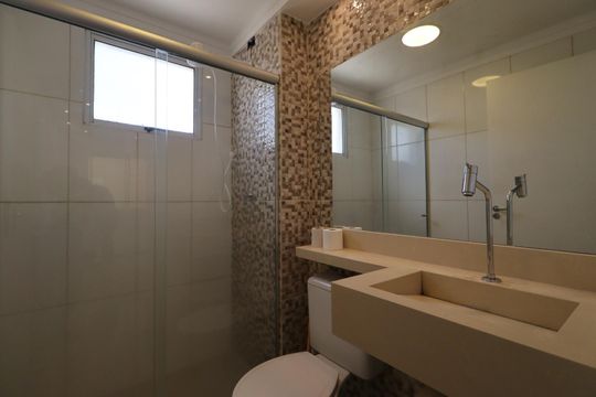 Banheiro de apartamento para alugar com 2 quartos, 43m² em Jardim Heitor Rigon, Ribeirão Preto