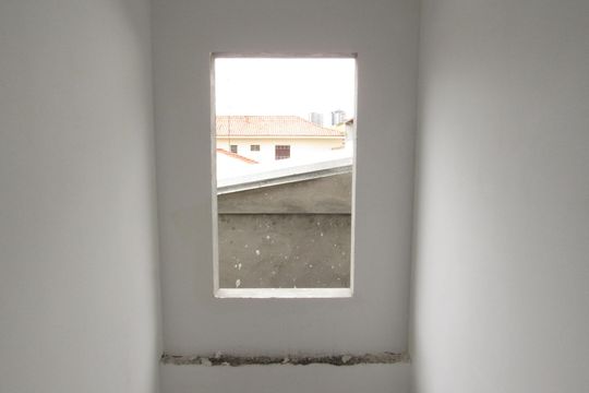 Corredores de casa à venda com 3 quartos, 130m² em Jardim das Flores, Osasco