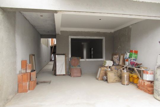 Garagem de casa à venda com 3 quartos, 130m² em Jardim das Flores, Osasco