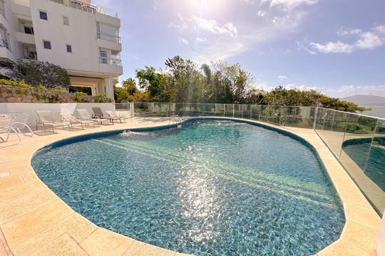 Área comum - Piscina de apartamento para alugar com 4 quartos, 423m² em Canasvieiras, Florianópolis