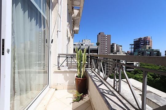 Sacada da Sala de apartamento para alugar com 1 quarto, 97m² em Moinhos de Vento, Porto Alegre